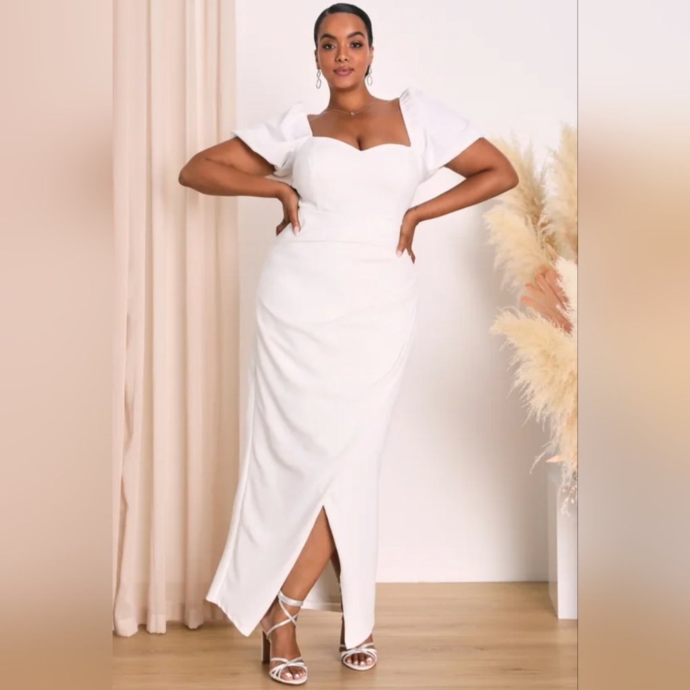 NWT Lulu's White Fitted Dress